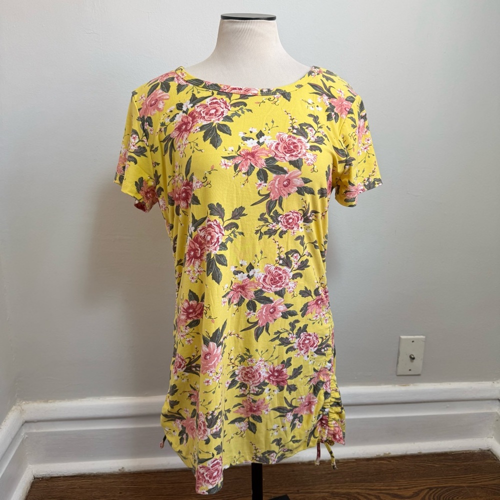 GUC sz L Bobbie Brooks Ladies Floral Yellow Top